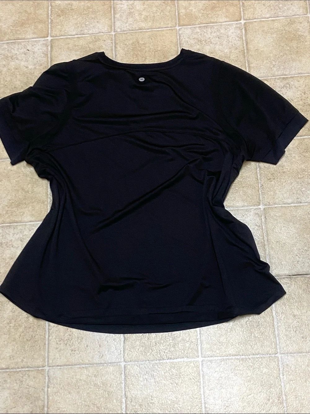 Avia Black Short Sleeve Performance Tee Size XL (16-18)